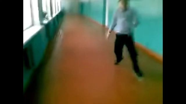 ДИРЕКТОР КОГДА РАЗБИЛИ ОКНО!