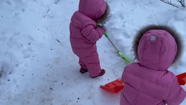 Дом своими руками/Черновой пол/Выходные на даче смотреть онлайн