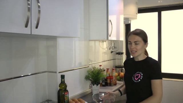 Испанская тортилья. Рецепт приготовления испанского омлета из картофеля, лука и яиц. Просто и вкусн смотреть онлайн