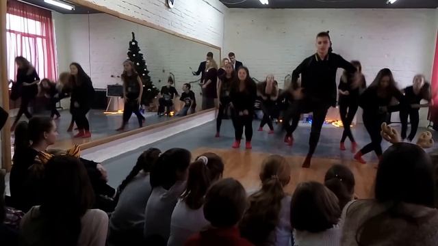 КОНТЕМПОРАРИ, CONTEMPORARY DANCE