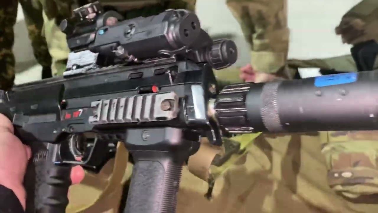 MP 5 и MP 7 , пистолеты пулеметы армии НАТО смотреть онлайн