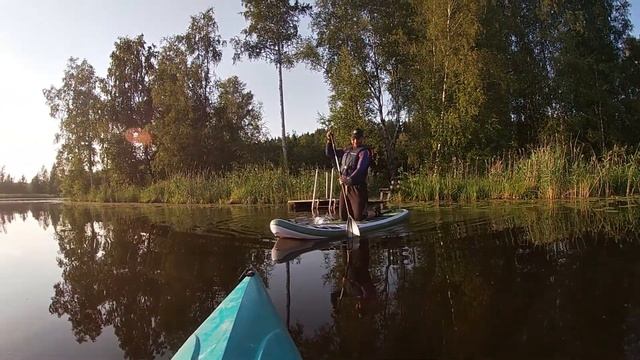 Sup-laudan testausta ja melontaa Sarin kanssa смотреть онлайн
