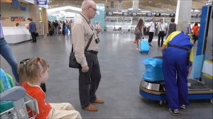 Упаковка багажа пленкой в аэропорту цена