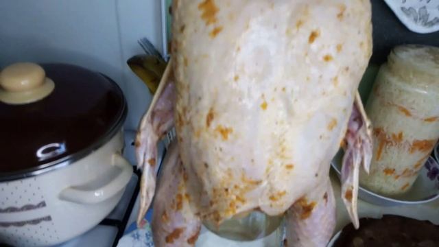 День Готовки/Пеку Хлеб/Курица на Бутылке/Печёночный тортик смотреть онлайн