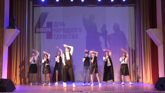 Группа "Зажигай", вокально-эстрадная студия "Экспромт" смотреть онлайн