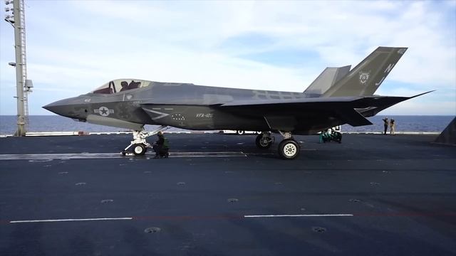F-35C Strike Fighters Launch & Land Aboard USS Carl Vinson смотреть онлайн