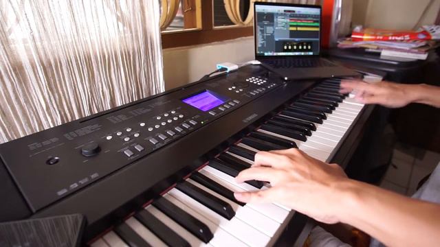 Piano Improve With Yamaha DGX 650 смотреть онлайн