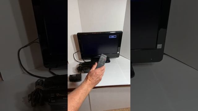 196 Sony Handycam CCD-TR82 смотреть онлайн