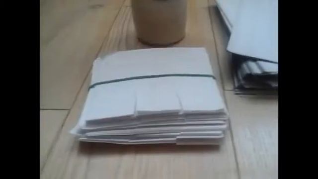 Рассказываю о работе расклейщика смотреть онлайн