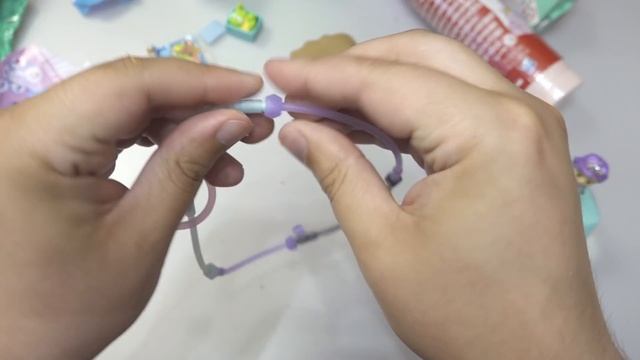 БИТВА СЮРПРИЗОВ! Lost Kitties VS Lil Snaps / Кошки против Девочек смотреть онлайн