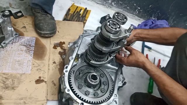 KWID Gear Complete overhaul Reverse time noise SG1 Gear box complete working ?✅ смотреть онлайн