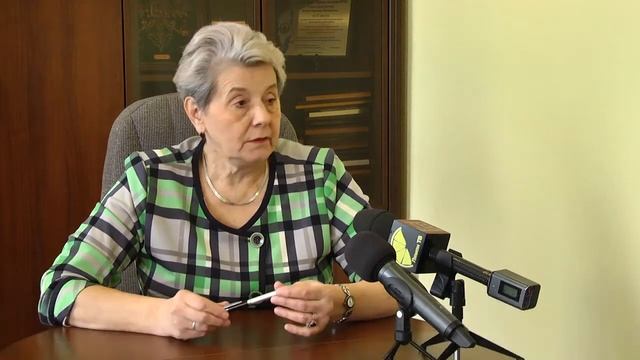 ГЛАВА РАССКАЗАЛА, ПОЧЕМУ ХОЧЕТ УВОЛИТЬ ДИРЕКТОРА 5 ШКОЛЫ смотреть онлайн