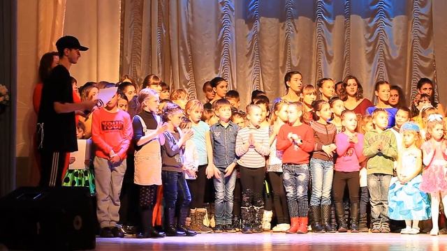 Осенний Вернисаж 20161112 152506 MVI 6180 (Belly dance) смотреть онлайн