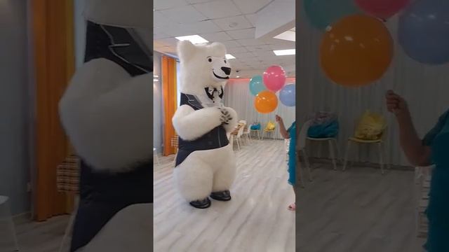 С ДР КОРОЧ🎉 Поздравление от белого медведя г. Уссурийск +79147298837 смотреть онлайн