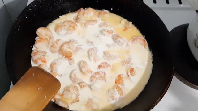 Креветки в сливочно-сырном соусе смотреть онлайн