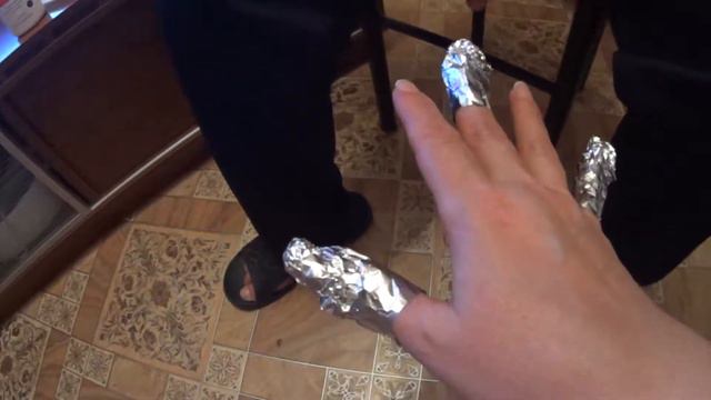 Снимаем гель лак с ногтей легко и просто / Remove gel nail Polish easy смотреть онлайн