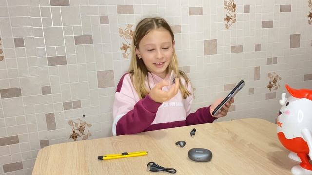 Lenovo LP5 Беспроводные наушники BT5.0 смотреть онлайн