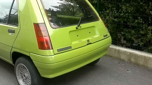 renault 5 na struju II смотреть онлайн
