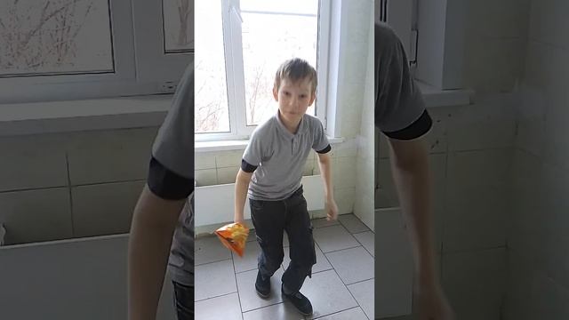 атомный взрыв в школе смотреть онлайн