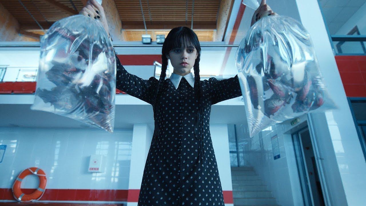 Уэнсдэй Аддамс Отомстила за брата Wednesday Addams Scene (2022) смотреть онлайн