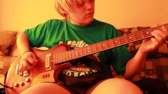 Обзор Бас гитары УРАЛ (70 год выпуска) смотреть онлайн