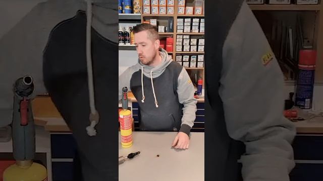 Avec @MakeinFrance, test du chalumeau flamme et air chaud Vulcane Express Réf. 491 смотреть онлайн