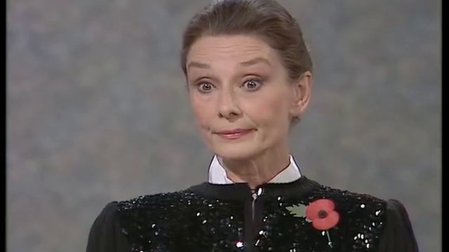 Audrey Hepburn Interview - 1988 смотреть онлайн