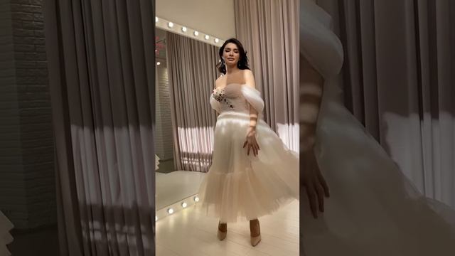 Вечернее платье на выпускной смотреть онлайн