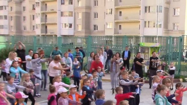 Флешмоб с родителями в детском саду #1 смотреть онлайн