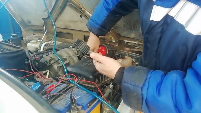 Почему двигатель доооолго запускается. смотреть онлайн