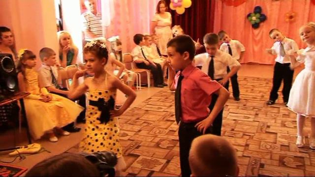 Танец: "Я рисую солнце" смотреть онлайн