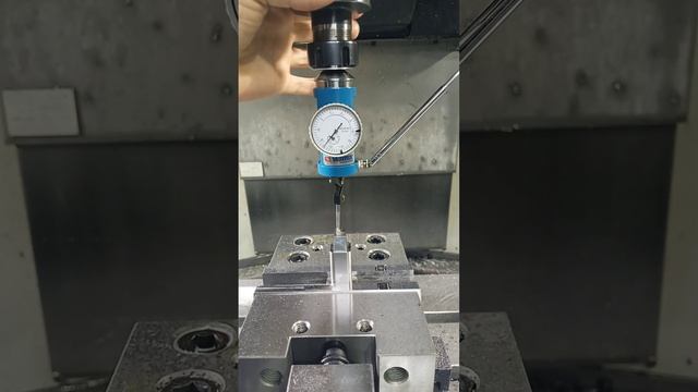 Точная привязка детали центроискателем. Fanuc Series 0i-MF смотреть онлайн