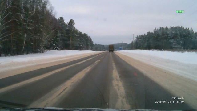Фура против Ceeda на трассе М-8. смотреть онлайн