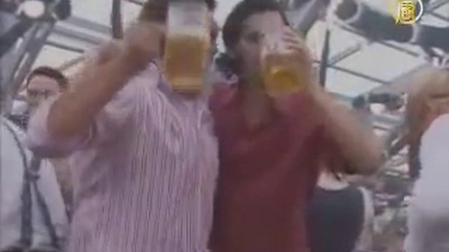 Знаменитый «Октоберфест» открылся в Германии смотреть онлайн