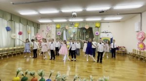 Утренник «8 Марта- праздник мам!» в подготовительной группе