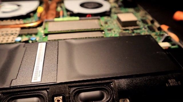 Влог Израиль! Чистка ноутбука от пыли и установка Windows 10! смотреть онлайн