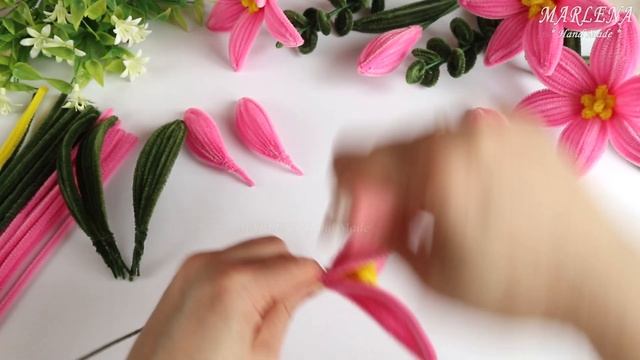 ?Сделала на конкурс!? ЦВЕТЫ ЛИЛИИ из синельной проволоки/Lily Pipe Cleaner DIY смотреть онлайн
