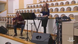 Вдали, вдали я вижу крест / Песня