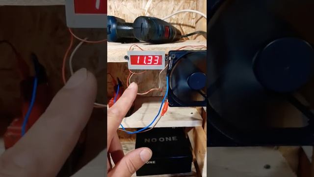 я в шоке, под нагрузкой напряжение аккумулятора растёт смотреть онлайн