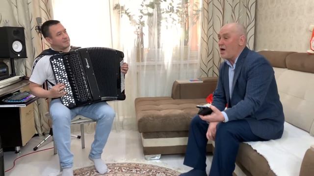 Ильфатта кунакта - Азат Нургалиев & Ильфат Шаехов "Эзләремне саклый Сәфәрем" смотреть онлайн