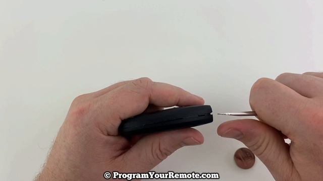 2019 - 2022 Nissan Rogue Remote Key Fob Battery Replacement - How To Change Remove Replace Batterie