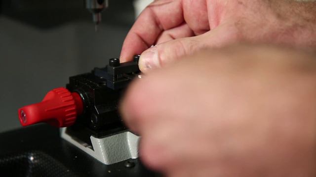 KZ-M303 Sidewinder- Jaw Adapters смотреть онлайн