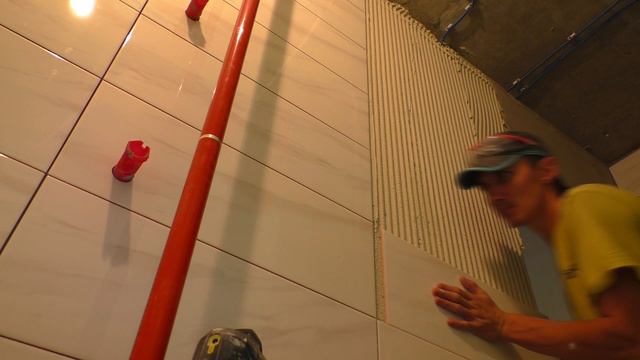 Как легко уложить ПЛИТКУ вокруг двери без подпорок! смотреть онлайн