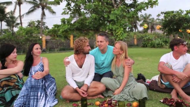 "случайные люди стали друзьями" - отзыв о Перезагрузке на Бали смотреть онлайн