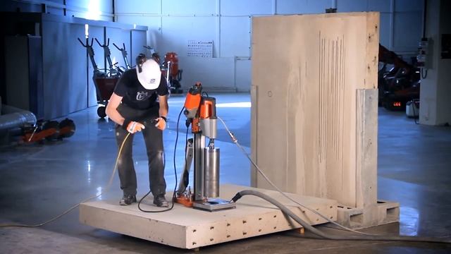 Husqvarna AD-10 Attachment Demonstration смотреть онлайн