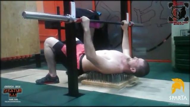 Как расслабляются в спорт-клубе Спарта! смотреть онлайн