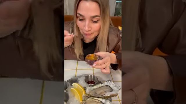 Впервые пробую морского ежа ‼️‼️‼️#мукбанг #мукбангроссия смотреть онлайн