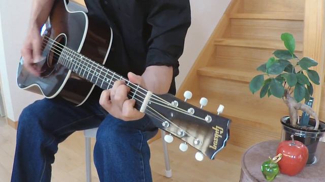 The Beatles Golden Slumbers cover Vo & acoustic G only смотреть онлайн