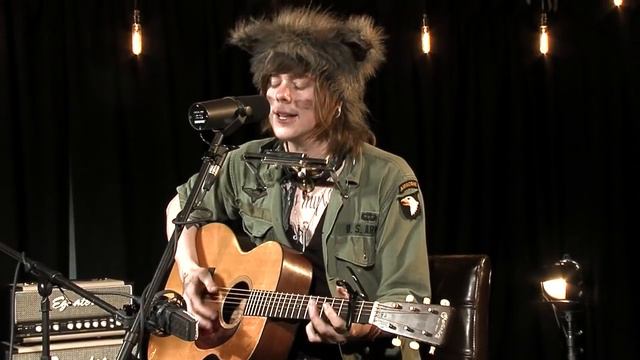 Never Shout Never - Harmony ( Live Acoustic Music Video )