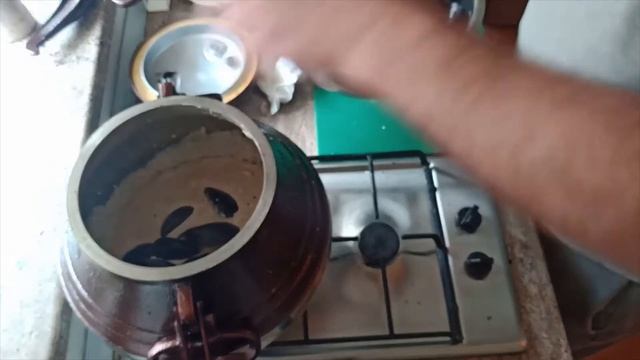 Афганский казан. Мидии в сливочно чесночном соусе. смотреть онлайн